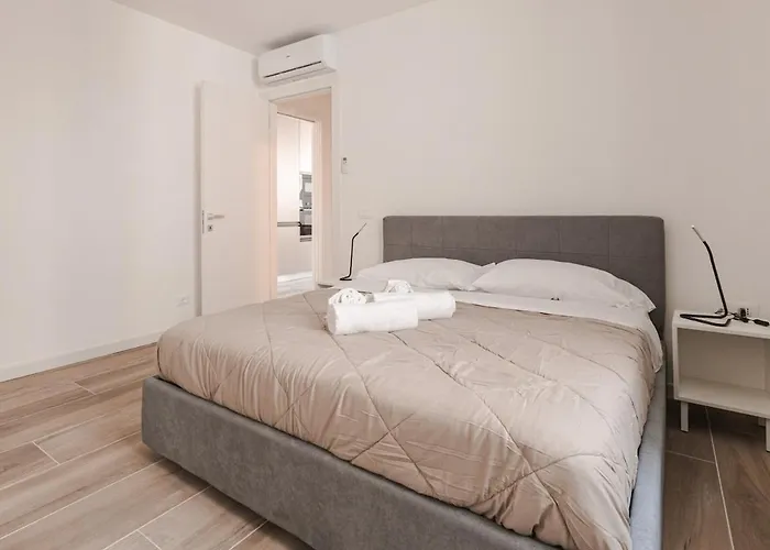 Free Parking Station Elegant Trieste